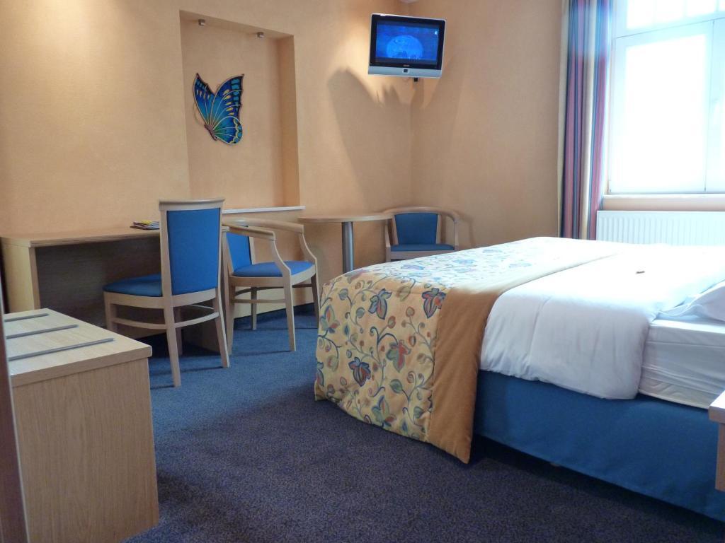Les Tilleuls Hotel Jupille ภายนอก รูปภาพ