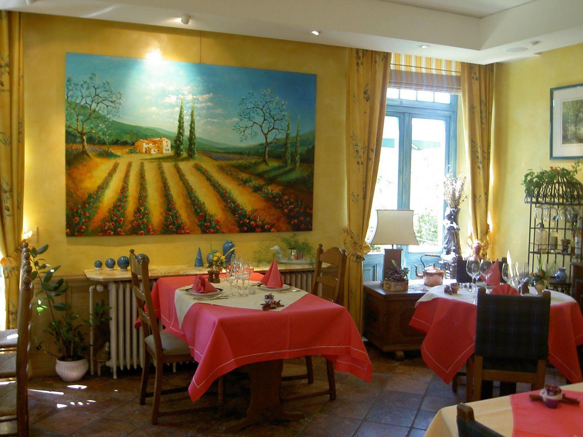 Les Tilleuls Hotel Jupille ภายนอก รูปภาพ